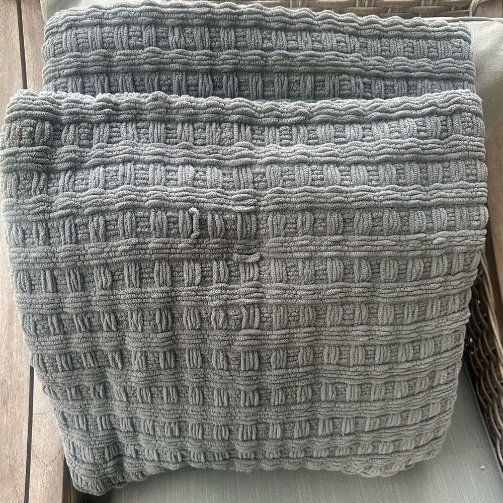 Pottery Barn Set Of Chenille Gray Pillow Covers (2) 20”x20”